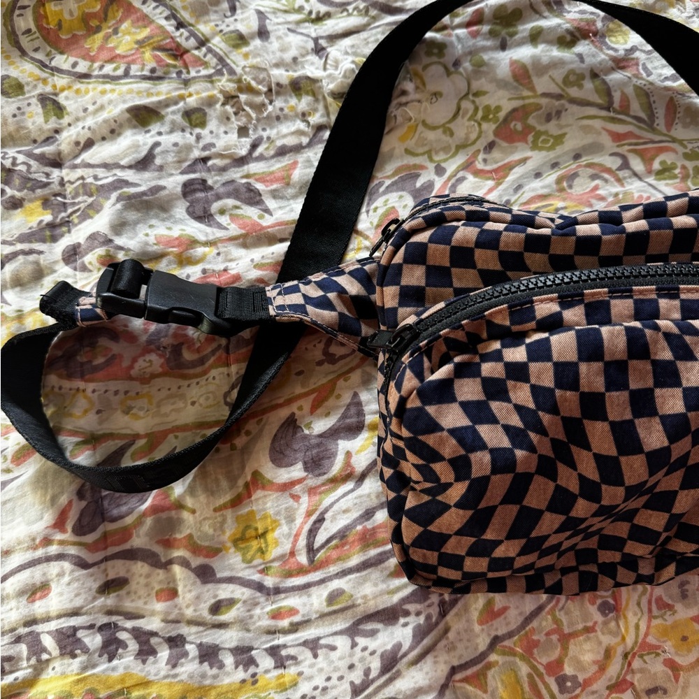 Baggu Indigo Trippy Checker Fanny Pack - Picture 2 of 9